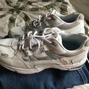 Vionic Walking Shoes